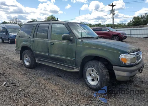 1997 Ford Explorer из США, поврежденный, VIN 1FMDU34E5VZC35411
